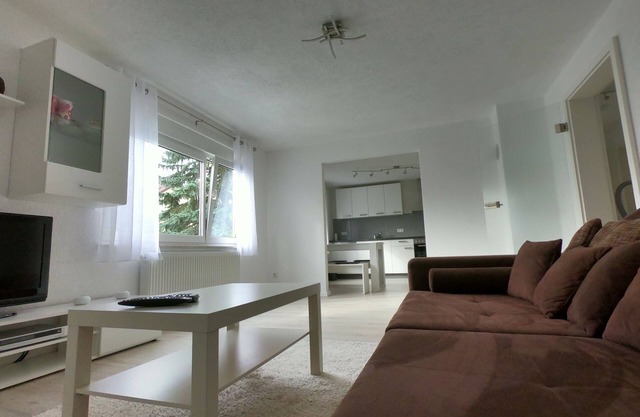 Modern bright 2.5 room apartment with large bathroom and kitchen in Trossingen