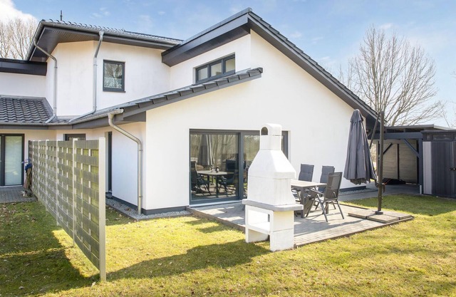 Modern, bright cottage for a wonderful family vacation.