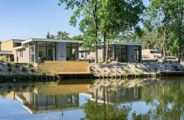 Modern chalet with garden, in green Kempen