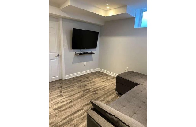 Modern Clean 2bedrm Apartment!
