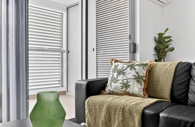 Modern Coastal Escape in the Heart of Rockingham