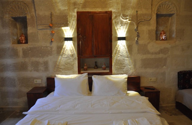 *Modern comfort with a historic 200-year-old guest house invites you * 🏡✨