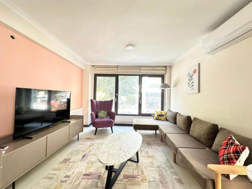 Modern Design, Spatious Apartment in Karaköy 4BR, 2BA