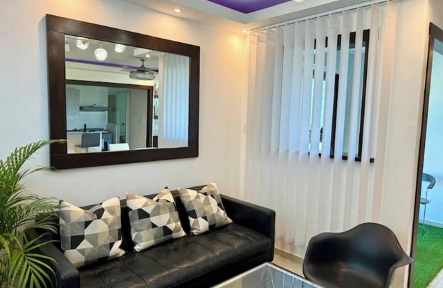 Modern and secure penthouse overlooking the SJ valley