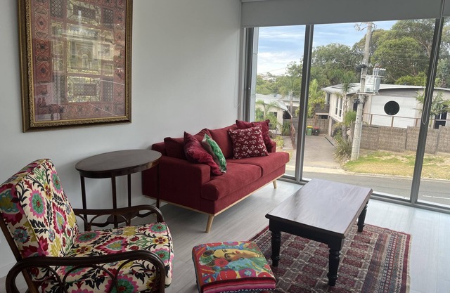 Modern Dog Friendly Townhouse by the beach