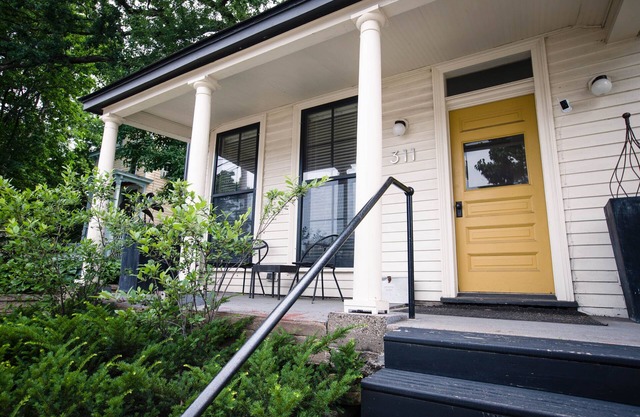 Modern Elegance & Historic Charm W7th/DT STP South Unit