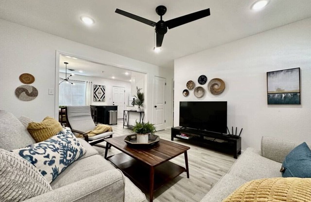 Modern Family-Friendly Retreat in the Heart of Paragould