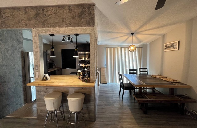 Modern family-friendly 3BR Home in Toledo