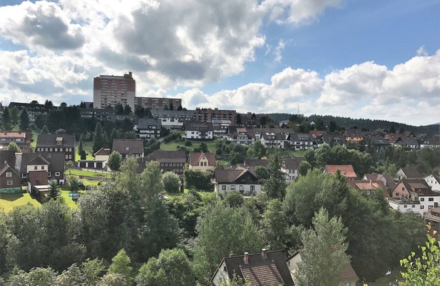 modern, family-friendly apartment with WiFi and balcony