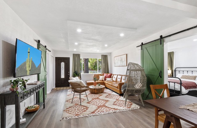Modern Family Home | Rooftop Patio | Game Room