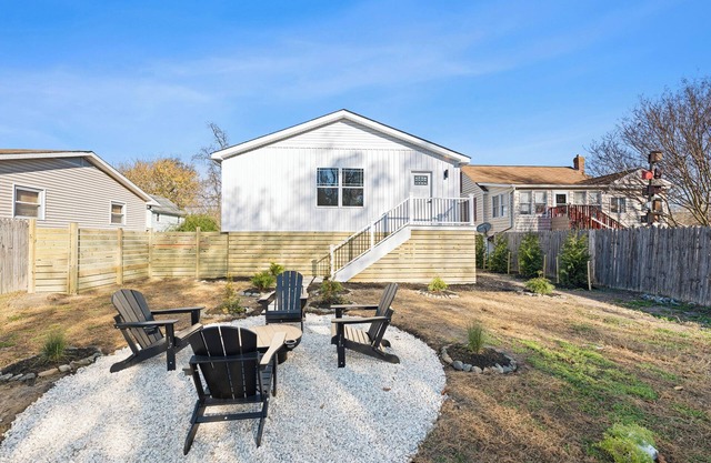 Modern Family Retreat – Roomy, Chic, and Close to DE Turf, Casino & the Beaches!