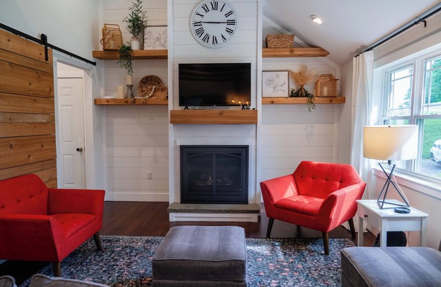 Modern Farmhouse Getaway Close to Hershey