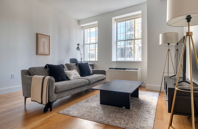 Modern FiDi 1BR w/Golf Simulator, nr Freedom Tower, by Blueground
