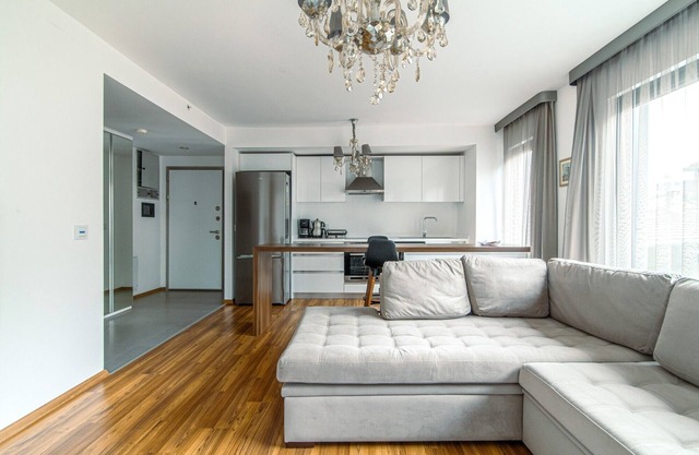 Modern Flat near Sapphire Shopping Mall