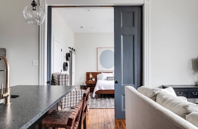 Modern Luxe Apartment - Close to City Center