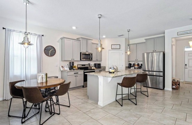 Modern Luxury w/included activities on Nature Preserve by Beach. Pet friendly!