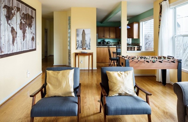 Modern luxury with sunset views of the Puget Sound in historic Queen Anne