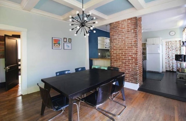 Modern Midtown Bungalow - Walk to crosstown