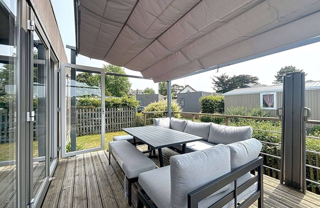 Modern mobile home 3 bedrooms, terrace, pets allowed