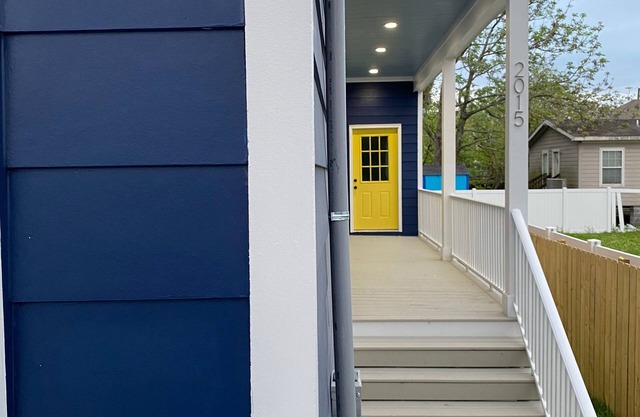 Modern New House in Musician's Village