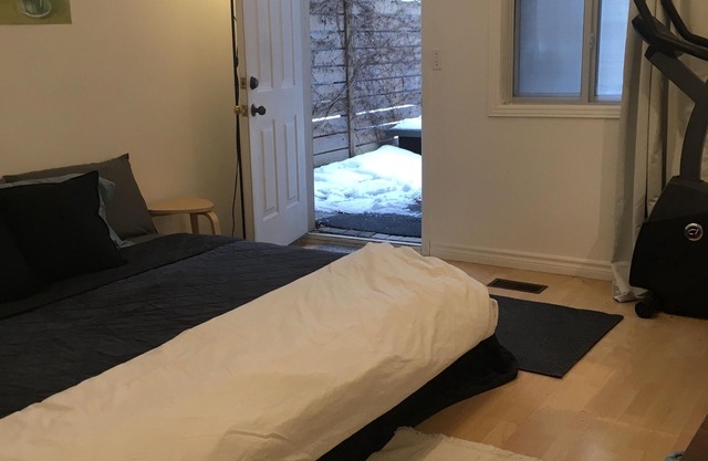 Modern Ossington Apartment