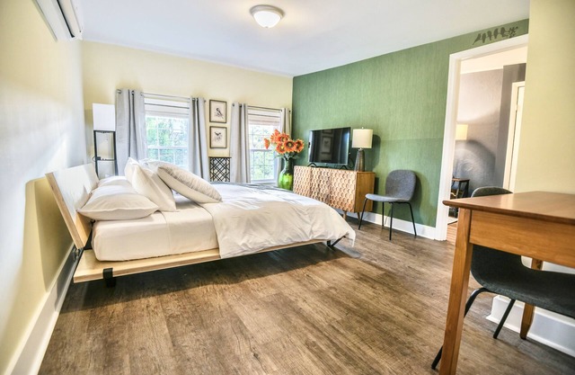 Modern Private Getaway on Main Street Lambertville