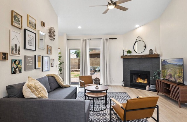 Modern retreat sleeps 8