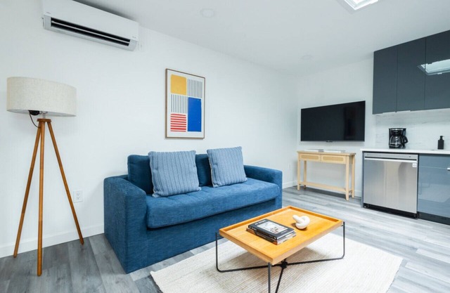 Modern Retreat Steps from the Heart of NYC!