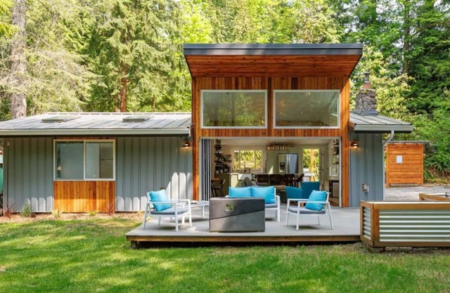 Modern Retreat with Hot Tub Steps from Galbraith