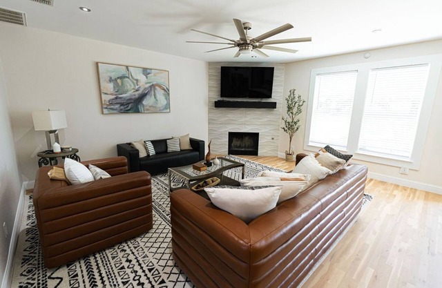※ Modern, Spotless Home with Monthly discounts!