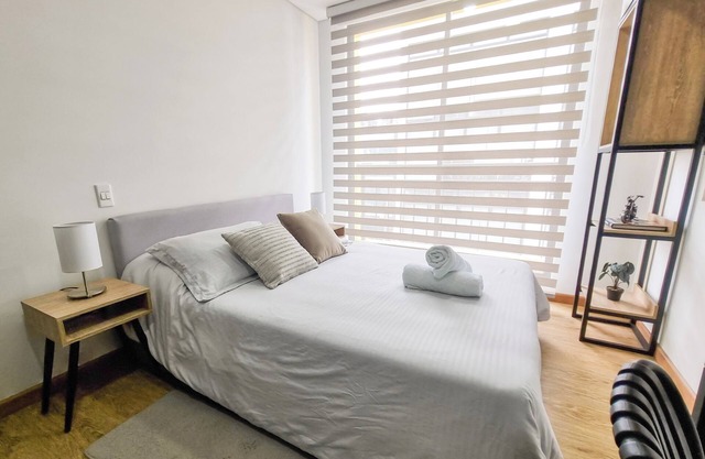 Modern studio apartment in Bogota Ideal for couples, businessmen or tourists!