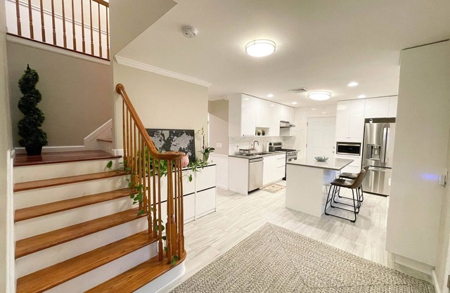 Modern & Stylish 3 bed single house central Jersey