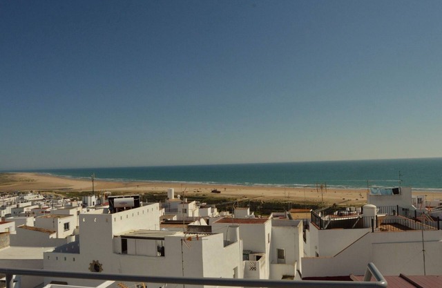 Modern town house with sea view, large roof terrace with shower * WLAN * KLIMA *