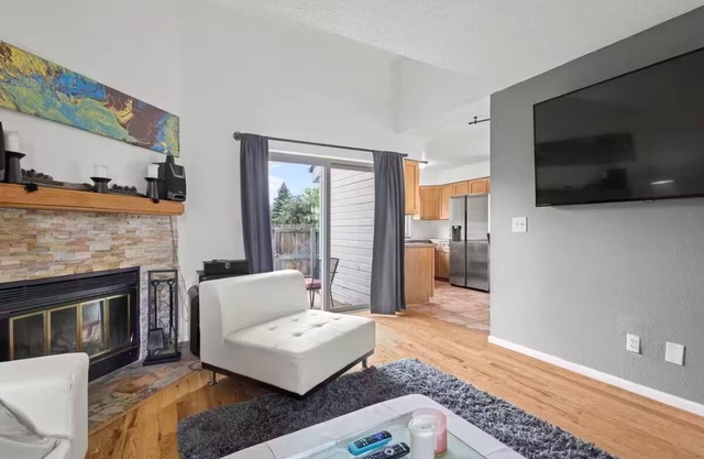Modern TownHome-Away-From-Home with Garage, Pool