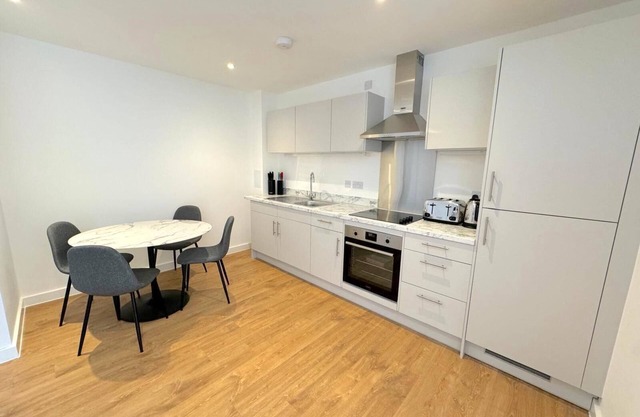 Modern Townhouse, close to 02,Excel, 5mins to tube