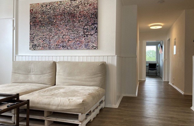 Modern und hochwertig eingerichtetes Penthouse mit Balkon und kostenfreiem WLAN