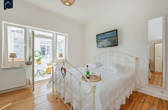 Modern vacation apartment in Heringsdorf with balcony - ideal for couples