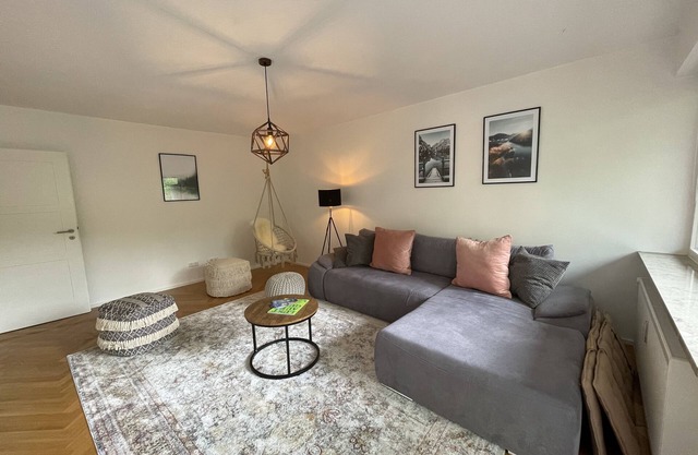 Modern vacation apartment "La Fredo" near Lake Starnberg, 5 minutes' walk to public transport