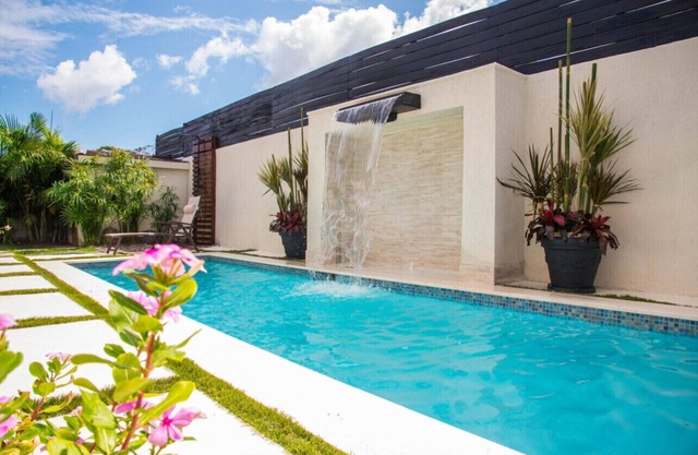 Modern Villa with private backyard pool
