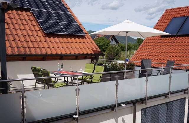 Moderne Ferienwohnung, nah am Pfälzer Wald, Umgeben von Weinbergen