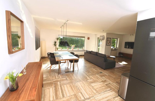 Moderne, herzliche und große Ferienwohnung mitten im Naturpark