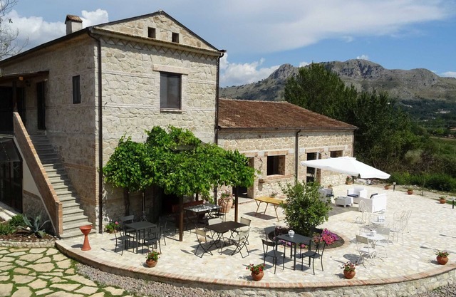 MONOLOCALE IN AGRITURISMO