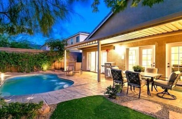 Montagna Star - 3BR Private Pool House with Den