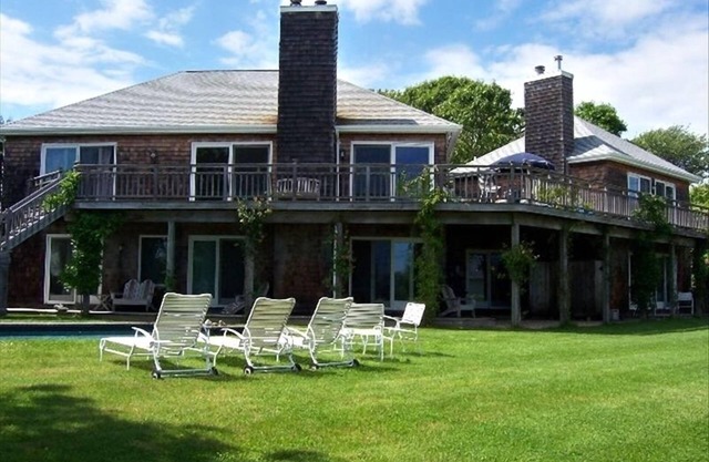 MONTAUK HITHER HILLS - 2 HOUSES CONNECTED - 2 BLOCKS FROM BEACH