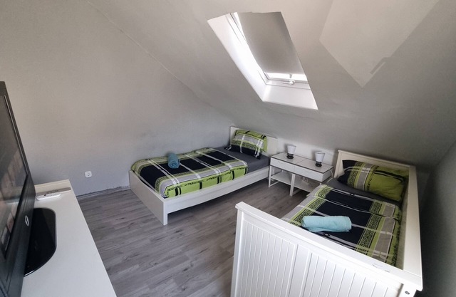 Monteurzimmer Gelnhausen, Ferienwohnung, Auch für Große Gruppen, Nähe Frankfurt