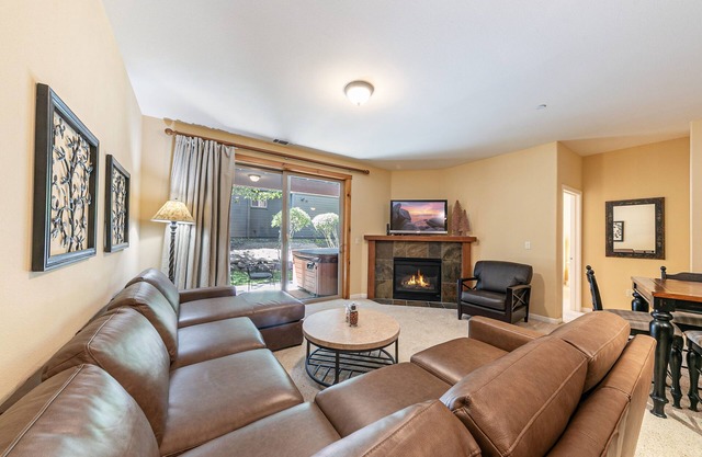 Monthly Lease - The Boulders Condo # 5 by Tahoe Getaways - 2 BR, Pet Friendly w Hot Tub
