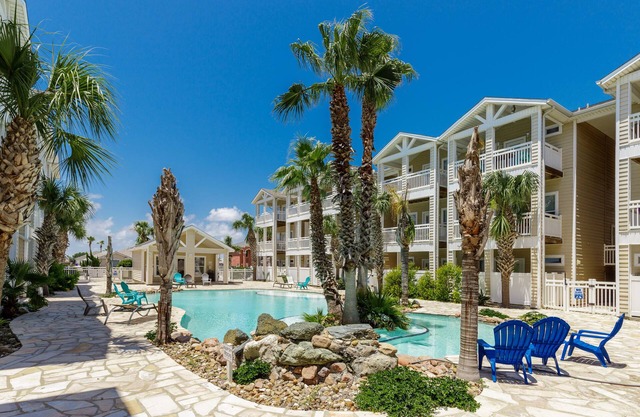 Monthly Rates for 3 Bedroom | Pool | Blocks from the Beach | Optional ATV