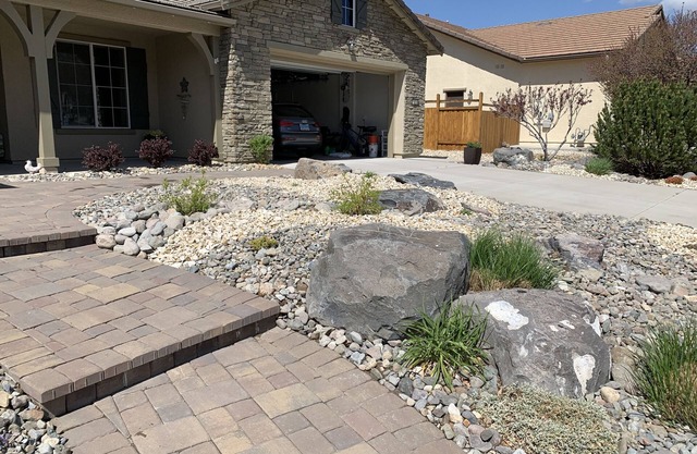 Monthly rental - beautiful Sparks home with magnificent views