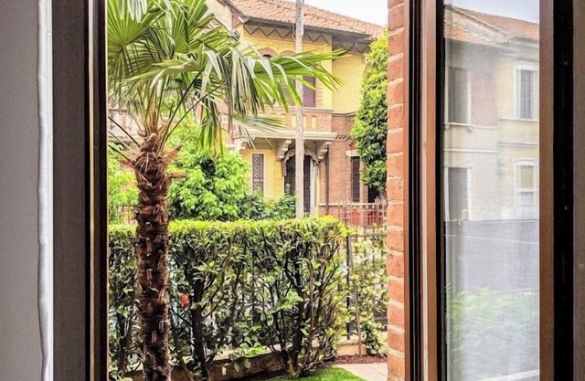 Monza Apartments
