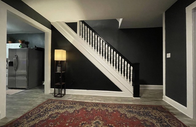 Moravian 5 bedroom townhouse